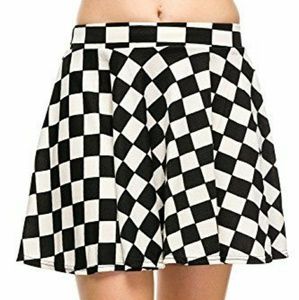 Checkered B&W Skater Skirt